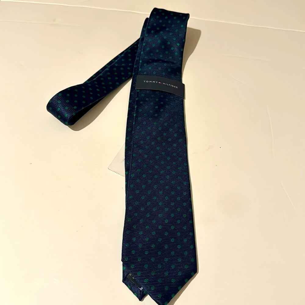 NWT Tommy Hilfiger Men's Mont Classic Dot Stripe Tie Green Size Regular